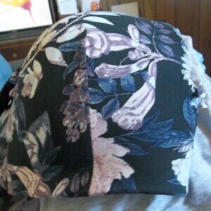 Caique brand full coverage bra, floral, size 42DD